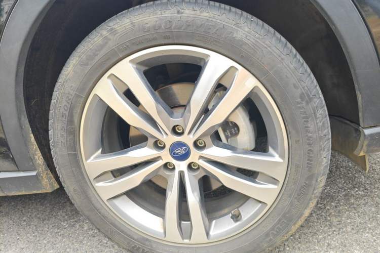 Used Ford Equator Sport 2023 EcoBoost 170 Premier Edition Right Front Wheel Hub