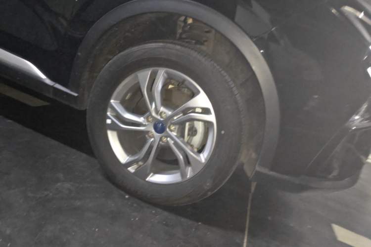 Used Ford Equator Sport 2023 EcoBoost 170 Prime Edition Right Front Wheel Hub