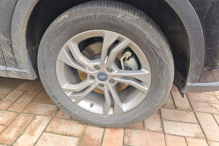 Used Ford Equator Sport 2023 EcoBoost 170 Prime Edition Right Front Wheel Hub