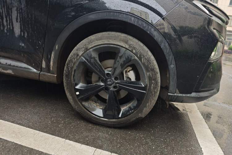 Used Ford Equator Sport 2023 Edge EcoBoost 170 Phantom Right Front Wheel Hub