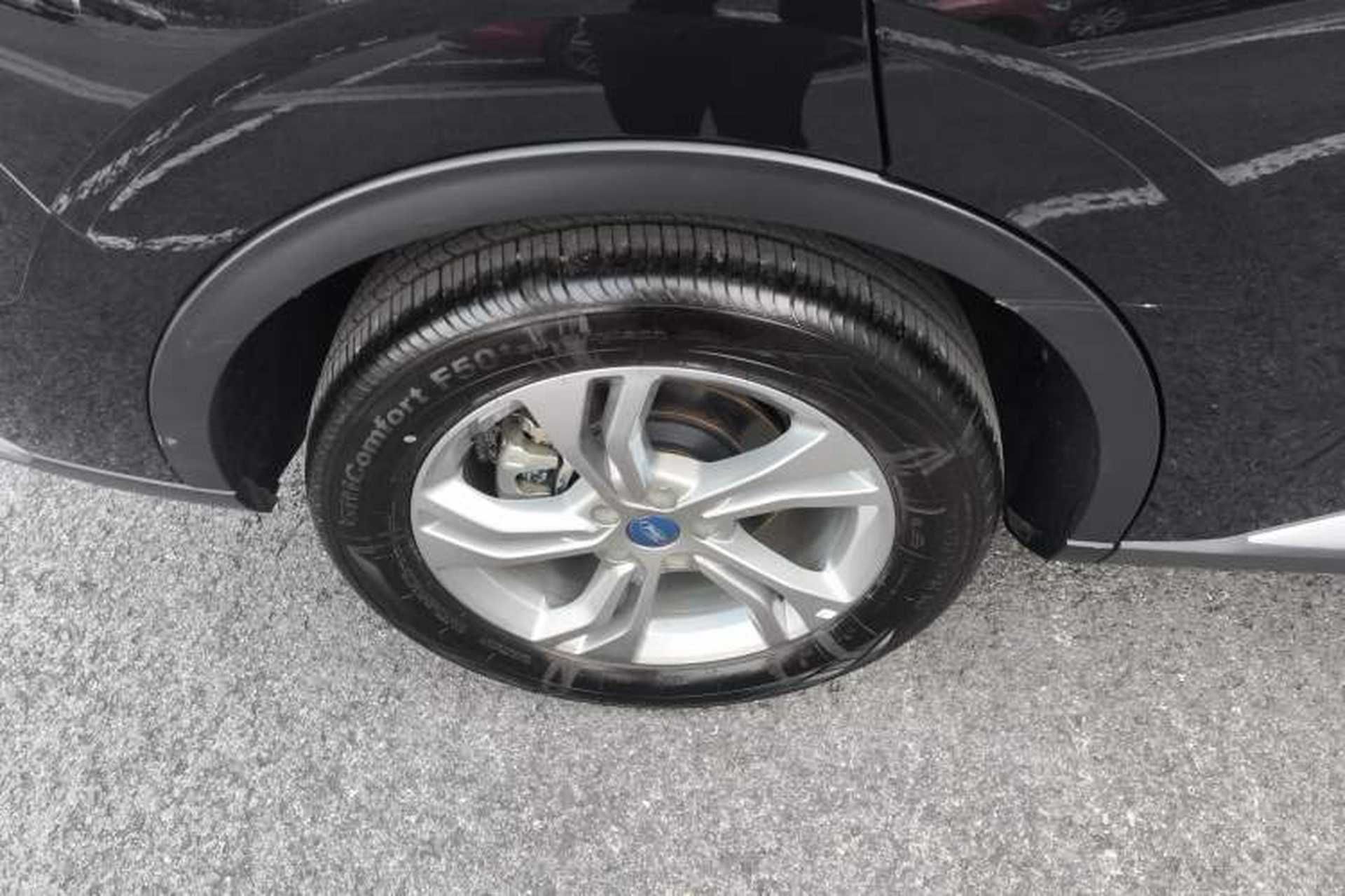 Used Ford Equator Sport 2023 EcoBoost 170 Elite Model Right Rear Wheel Hub