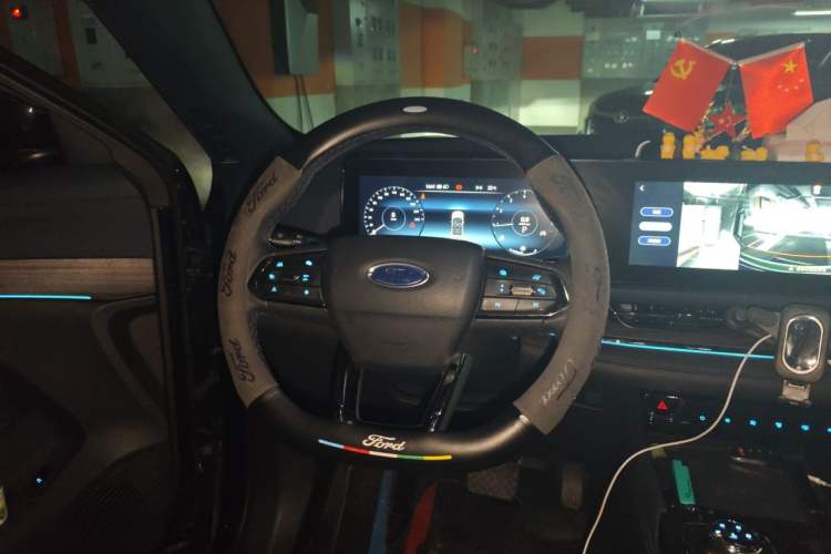 Used Ford Equator Sport 2023 EcoBoost 170 Premier Edition Steering Wheel