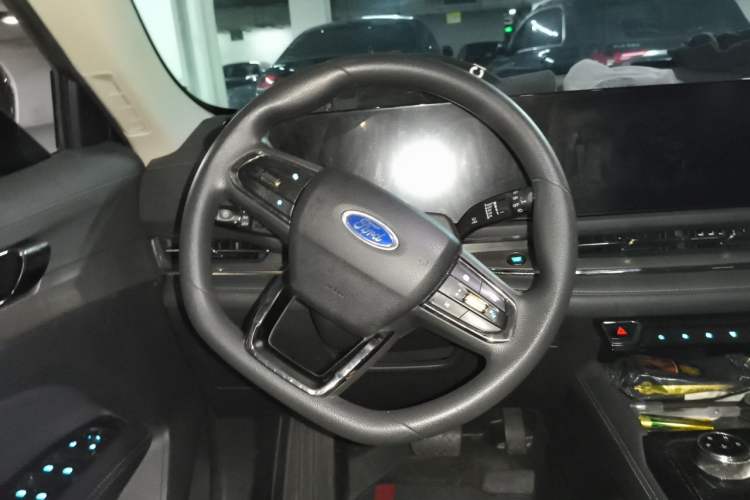 Used Ford Equator Sport 2023 EcoBoost 170 Prime Edition Steering Wheel