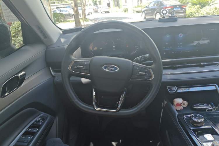 Used Ford Equator Sport 2023 EcoBoost 170 Elite Model Steering Wheel