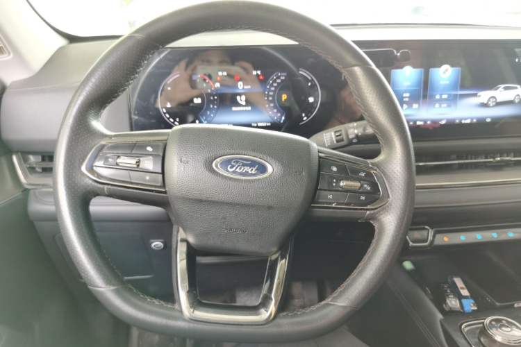 Used Ford Equator Sport 2023 EcoBoost 170 Elite Model Steering Wheel