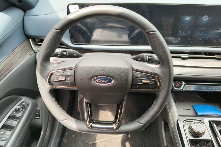 Used Ford Equator Sport 2023 EcoBoost 170 Premier Edition Steering Wheel