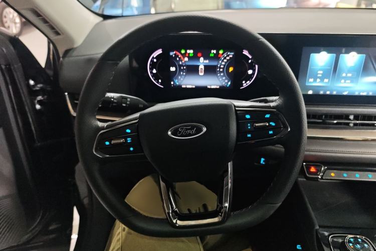 Used Ford Equator Sport 2023 EcoBoost 170 Elite Model Steering Wheel