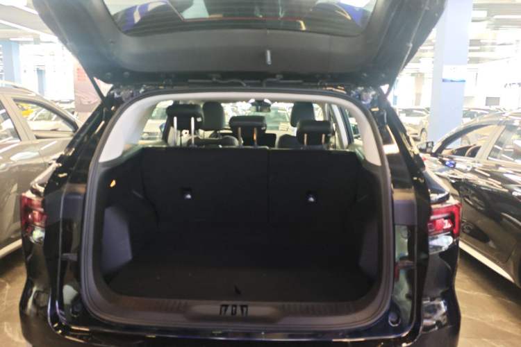 Used Ford Equator Sport 2023 EcoBoost 170 Platinum Edition Trunk