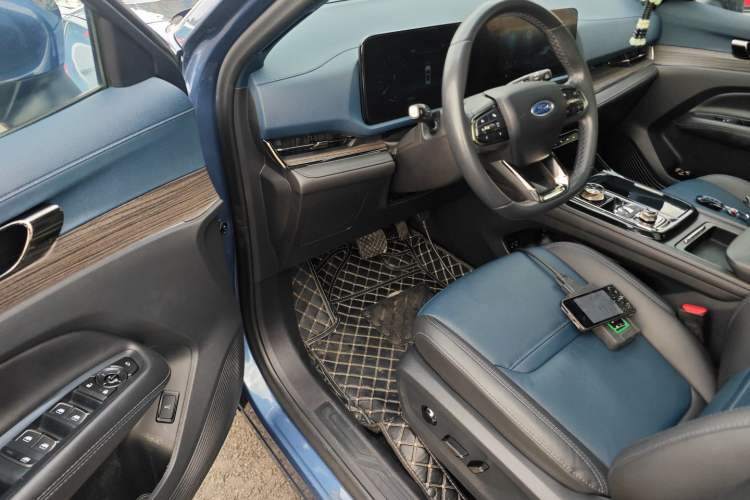 Used Ford Equator Sport 2023 EcoBoost 170 Premier Edition Driver Seat