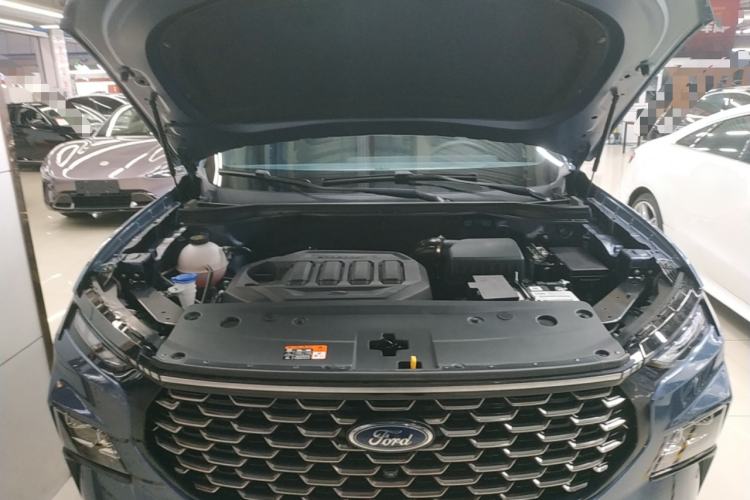 Used Ford Equator Sport 2023 EcoBoost 170 Premier PLUS Model Engine Bay
