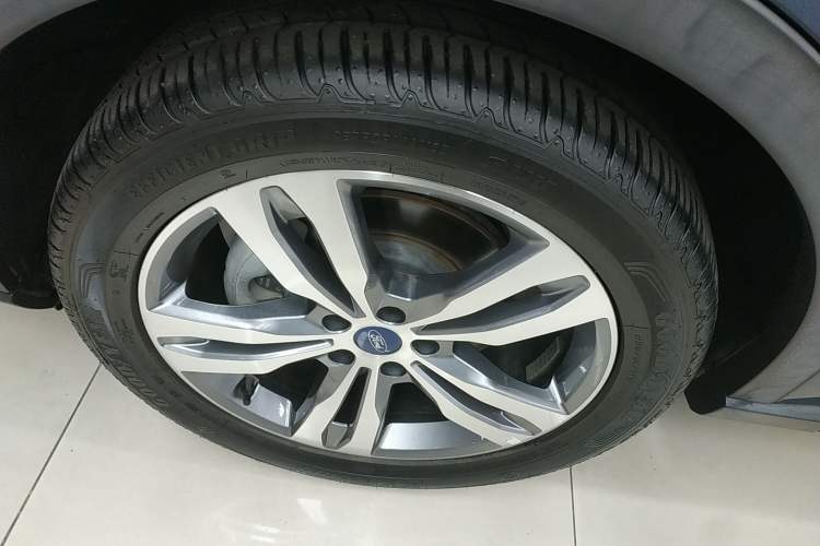 Used Ford Equator Sport 2023 EcoBoost 170 Premier PLUS Model Left Front Wheel Hub