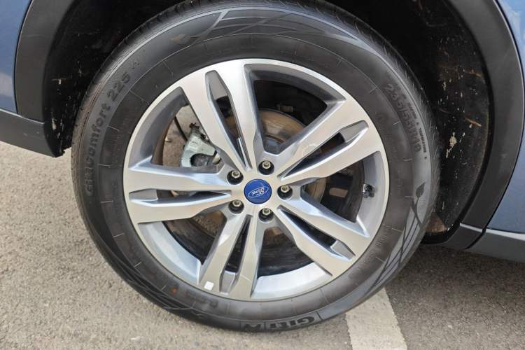 Used Ford Equator Sport 2023 EcoBoost 170 Premier Edition Right Rear Wheel Hub