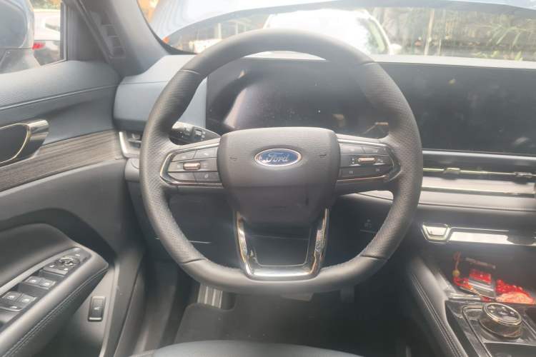 Used Ford Equator Sport 2023 EcoBoost 170 Premier PLUS Model Steering Wheel
