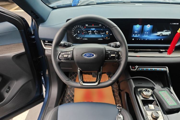 Used Ford Equator Sport 2023 EcoBoost 170 Premier Edition Steering Wheel