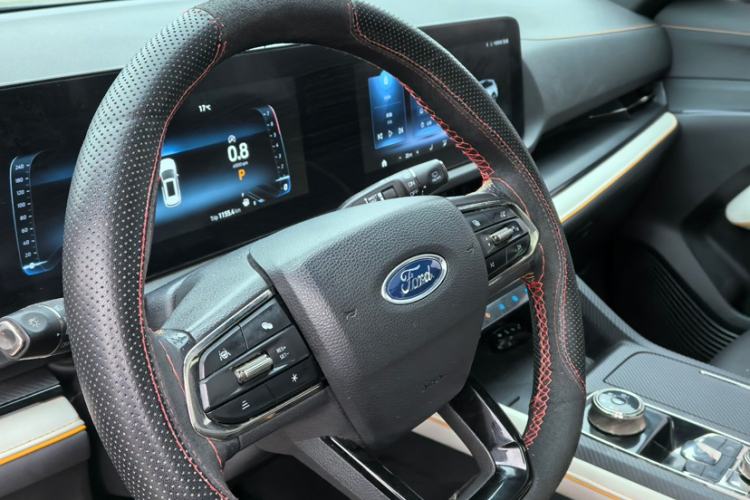 Used Ford Equator Sport 2023 Edge EcoBoost 170 Light & Shadow Interior 4