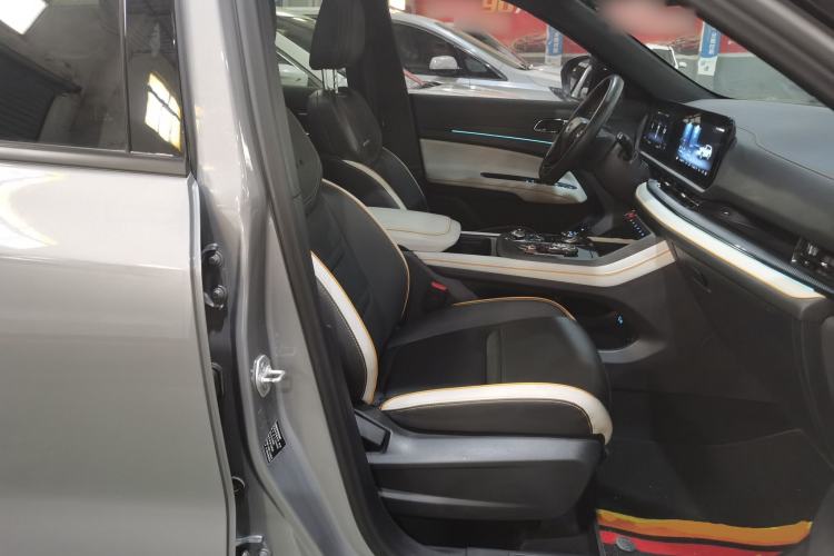 Used Ford Equator Sport 2023 Edge EcoBoost 170 Light & Shadow Right Front Seat