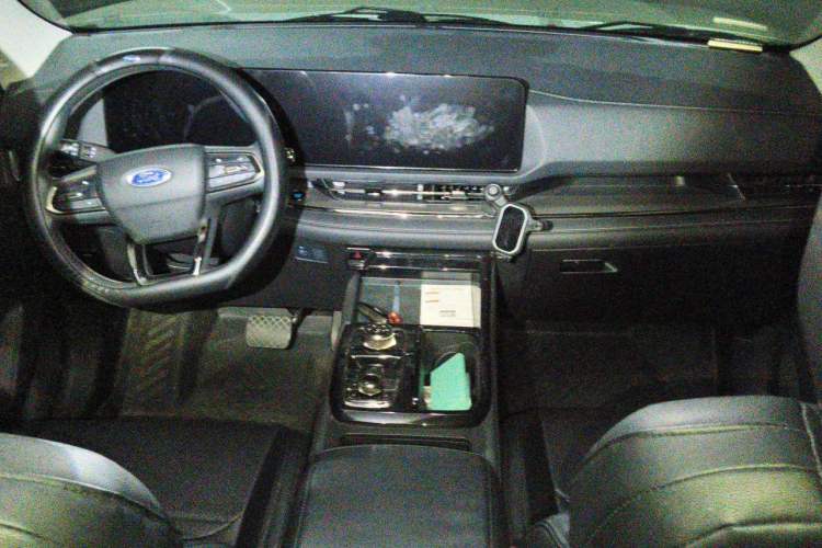 Used Ford Equator Sport 2023 EcoBoost 170 Prime Edition Center Console
