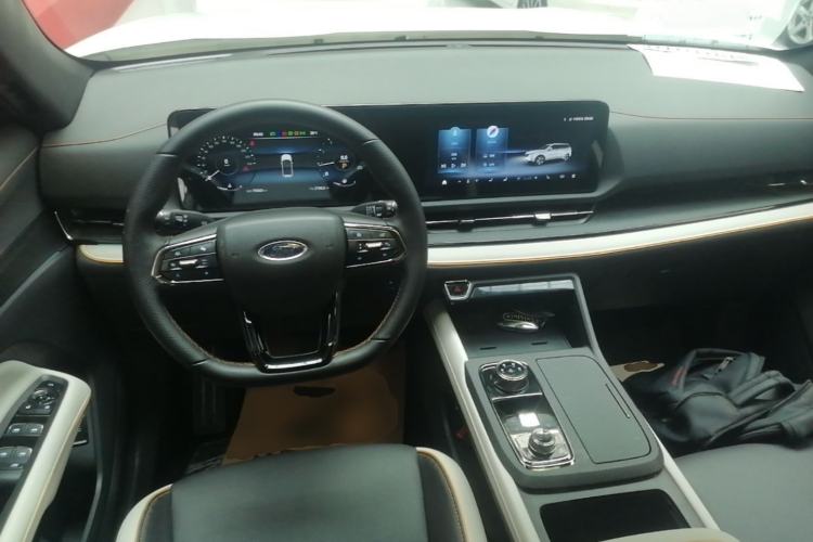 Used Ford Equator Sport 2023 Edge EcoBoost 170 Light & Shadow Center Console