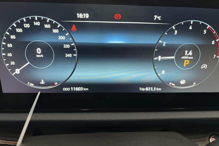 Used Ford Equator Sport 2023 EcoBoost 170 Premier Edition Interior 4