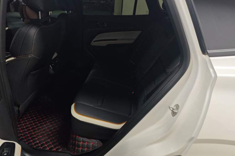 Used Ford Equator Sport 2023 Edge EcoBoost 170 Light & Shadow Interior 4