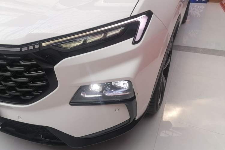 Used Ford Equator Sport 2023 Edge EcoBoost 170 Light & Shadow Left Front Headlight