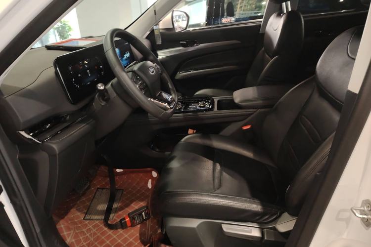 Used Ford Equator Sport 2023 EcoBoost 170 Prime Edition Left Front Seat