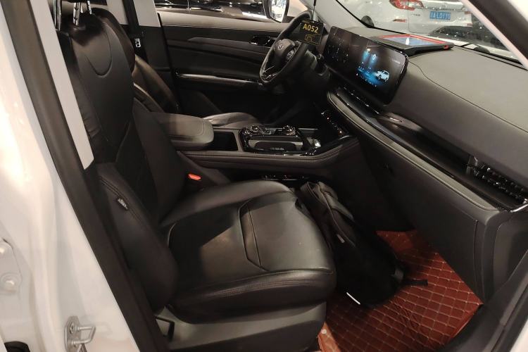 Used Ford Equator Sport 2023 EcoBoost 170 Prime Edition Right Front Seat