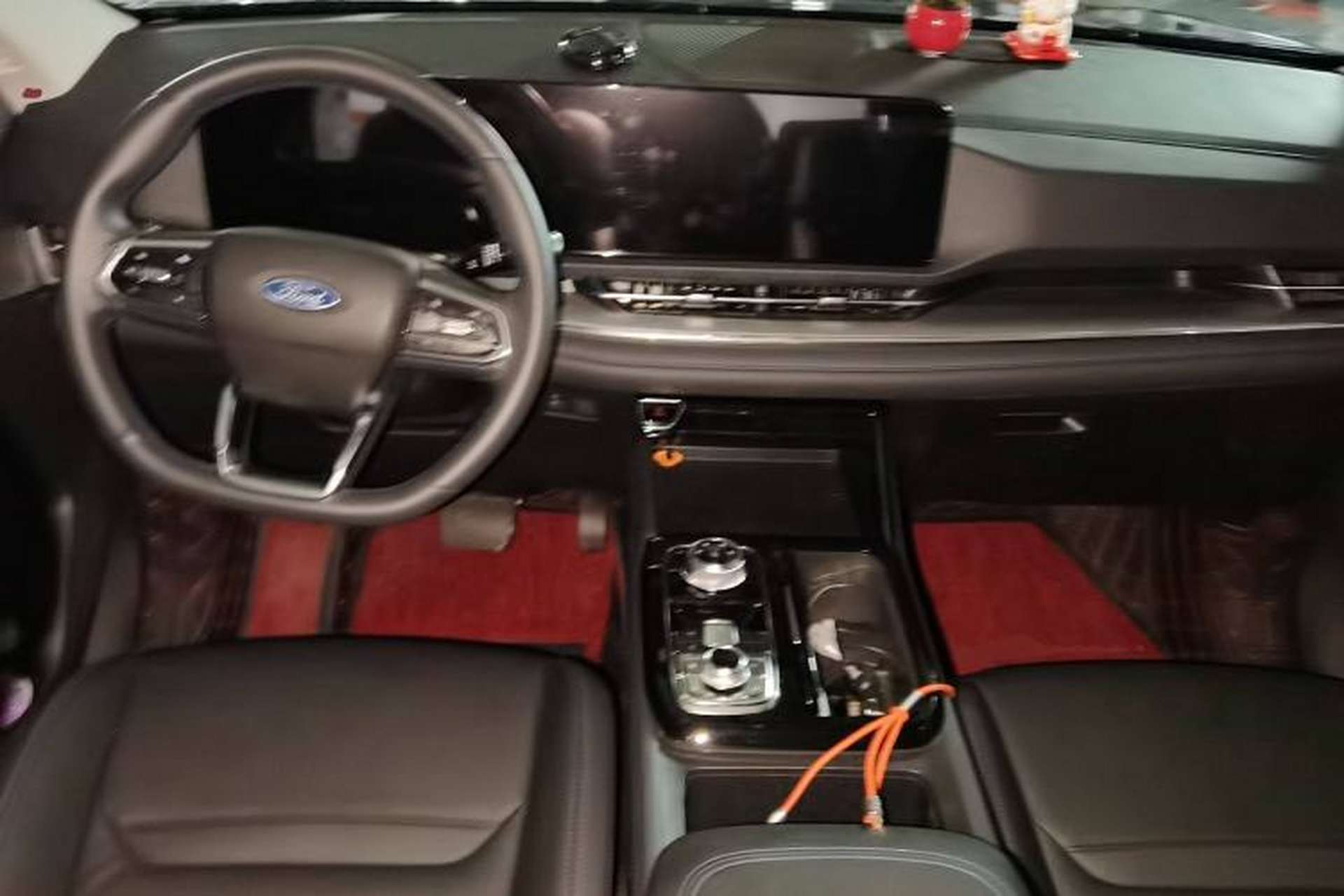 Used Ford Equator Sport 2025 EcoBoost 170 Platinum Edition Center Console
