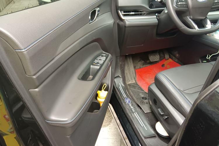 Used Ford Equator Sport 2025 EcoBoost 170 Platinum Edition Driver Seat