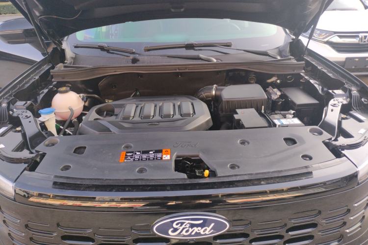 Used Ford Equator Sport 2025 EcoBoost 170 Platinum Edition Engine Bay