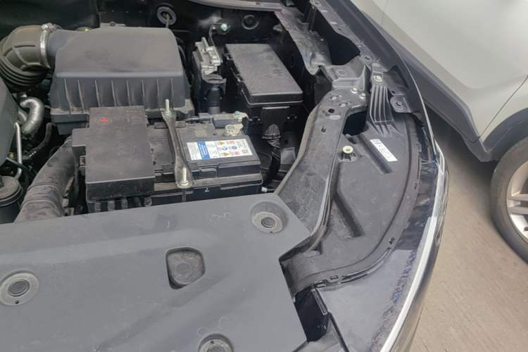 Used Ford Equator Sport 2025 EcoBoost 170 Platinum Edition Engine Bay Left