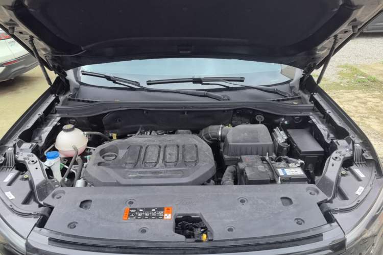 Used Ford Equator Sport 2025 EcoBoost 170 Platinum Edition Engine Bay