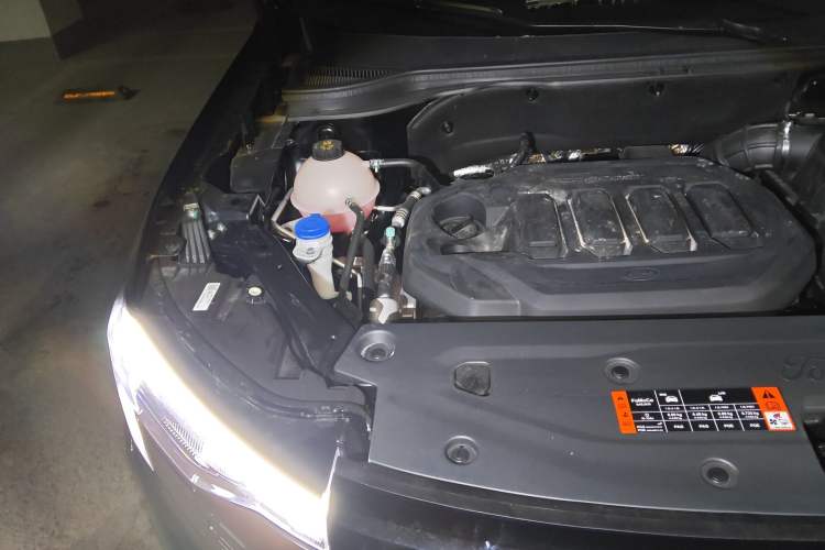 Used Ford Equator Sport 2025 EcoBoost 170 Platinum Edition Engine Bay Right