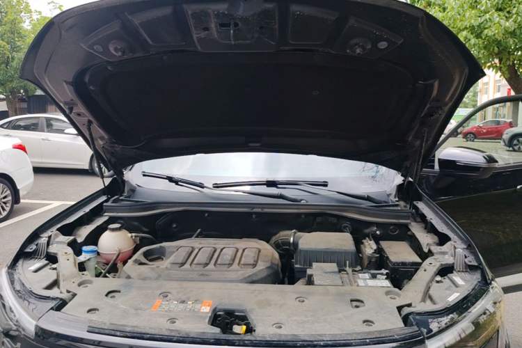 Used Ford Equator Sport 2025 EcoBoost 170 Premier Edition Engine Bay