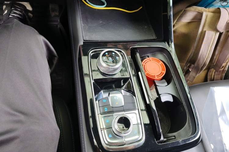 Used Ford Equator Sport 2025 EcoBoost 170 Premier Edition Gear Lever