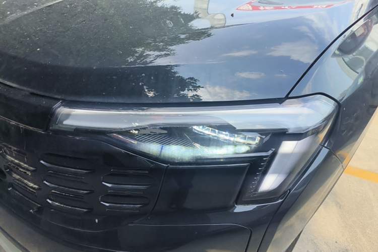 Used Ford Equator Sport 2025 EcoBoost 170 Platinum Edition Left Front Headlight
