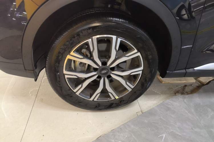 Used Ford Equator Sport 2025 EcoBoost 170 Prime Edition Left Front Wheel Hub