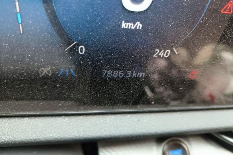 Used Ford Equator Sport 2025 EcoBoost 170 Premier Edition Odometer Close Up