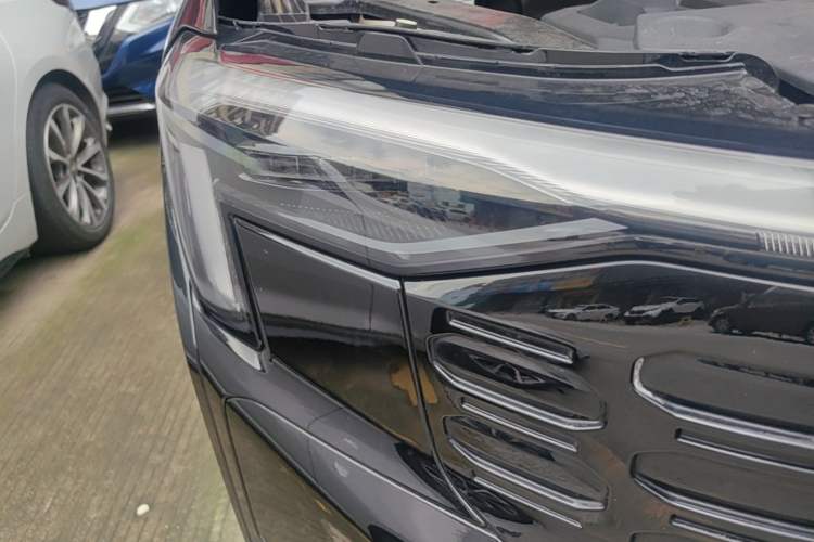 Used Ford Equator Sport 2025 EcoBoost 170 Platinum Edition Right Front Headlight