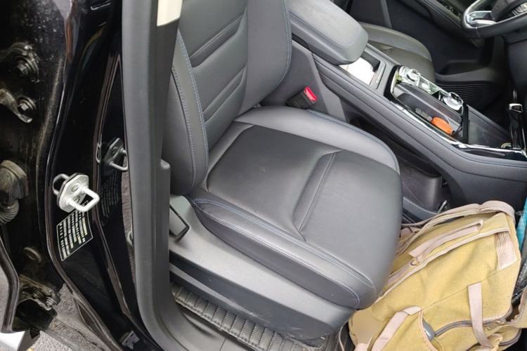 Used Ford Equator Sport 2025 EcoBoost 170 Premier Edition Right Front Seat