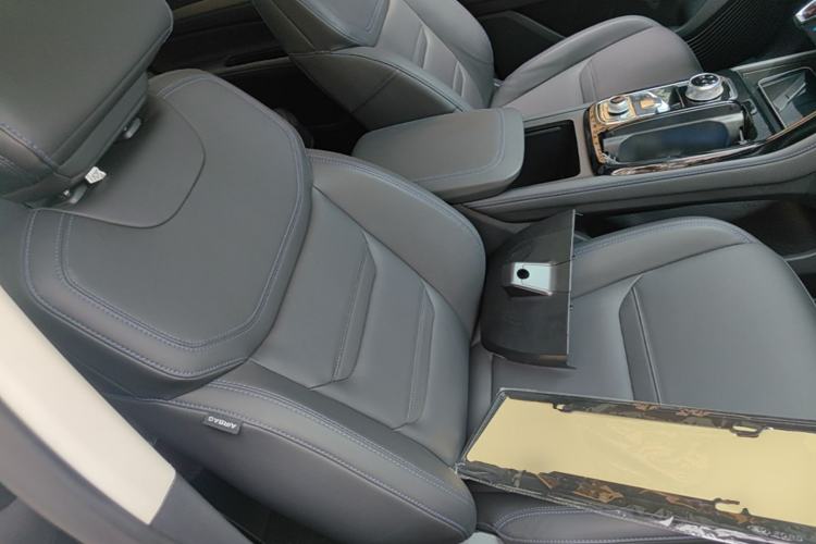 Used Ford Equator Sport 2025 EcoBoost 170 Platinum Edition Right Front Seat