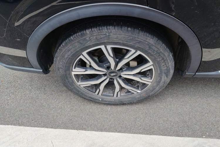 Used Ford Equator Sport 2025 EcoBoost 170 Premier Edition Right Rear Wheel Hub