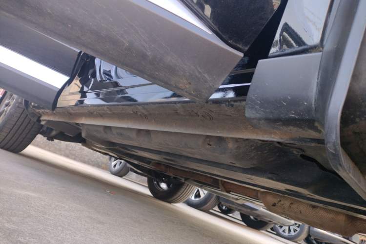 Used Ford Equator Sport 2025 EcoBoost 170 Platinum Edition Right Side Sill