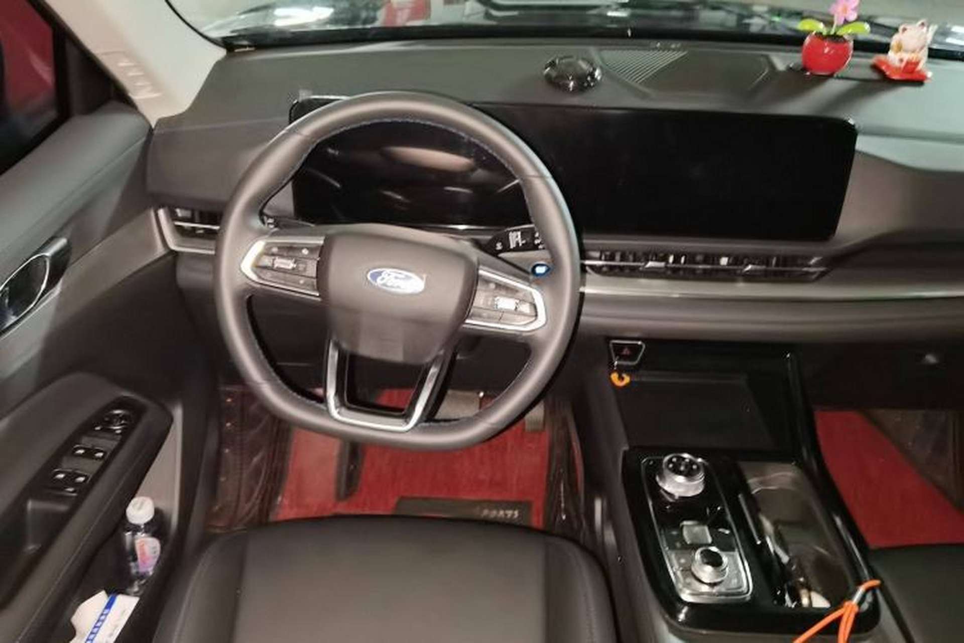 Used Ford Equator Sport 2025 EcoBoost 170 Platinum Edition Steering Wheel