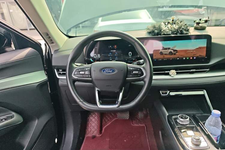 Used Ford Equator Sport 2025 EcoBoost 170 Platinum Edition Steering Wheel