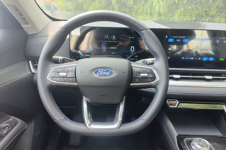 Used Ford Equator Sport 2025 EcoBoost 170 Platinum Edition Steering Wheel