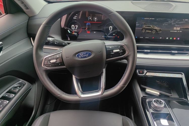 Used Ford Equator Sport 2025 EcoBoost 170 Platinum Edition Steering Wheel