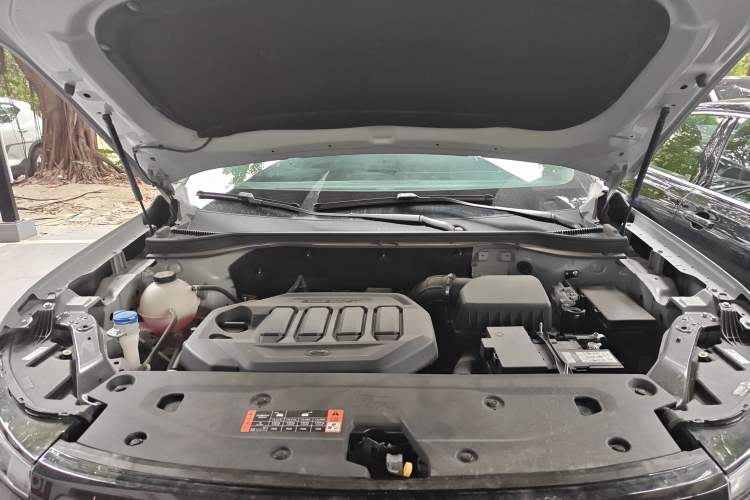 Used Ford Equator Sport 2025 EcoBoost 170 Platinum Edition Engine Bay