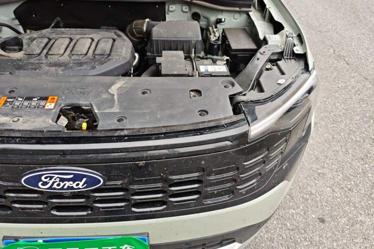 Used Ford Equator Sport 2025 EcoBoost 170 Prestige Model Engine Bay Left