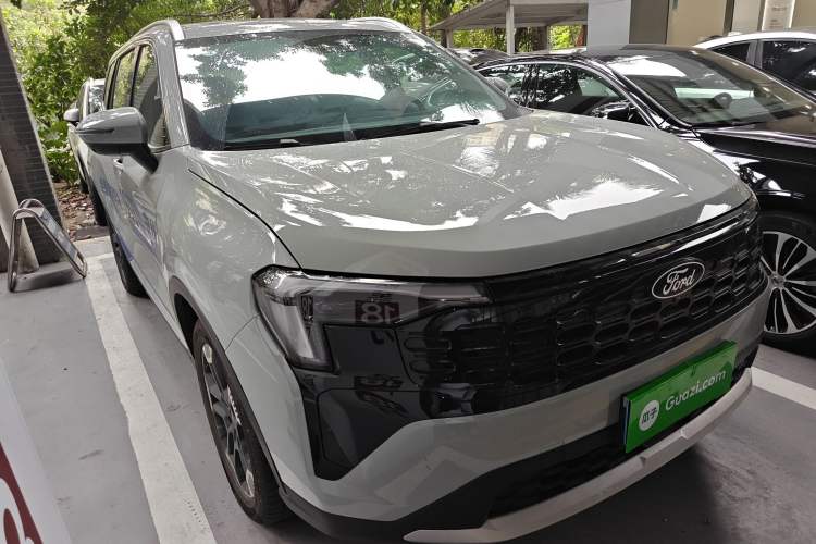 Used Ford Equator Sport 2025 EcoBoost 170 Platinum Edition Front Right 45 Deg